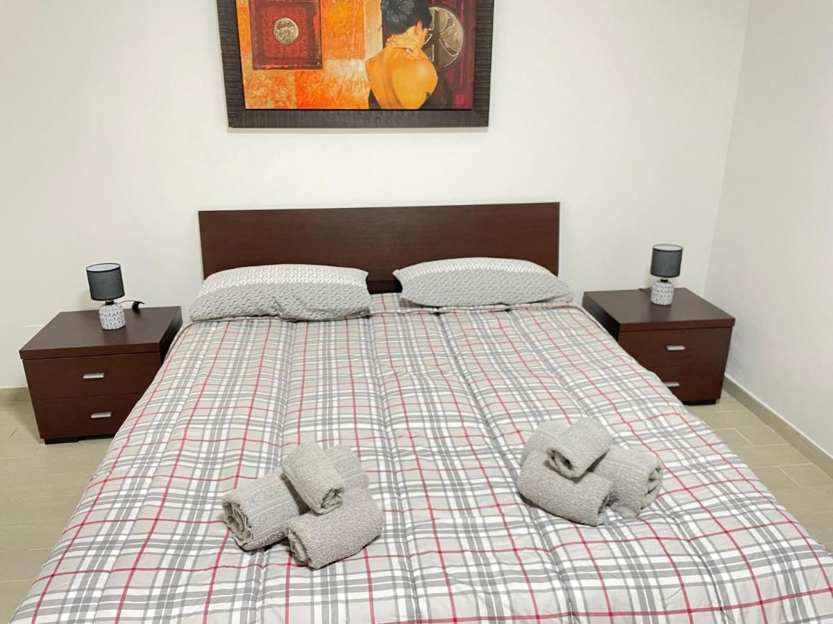 Borgo Pesci Apartment โรม ภายนอก รูปภาพ